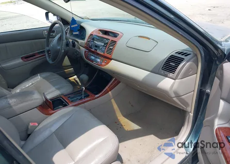 2002 Toyota Camry Xle V6 from USA, damaged, VIN 4T1BF30K82U527415